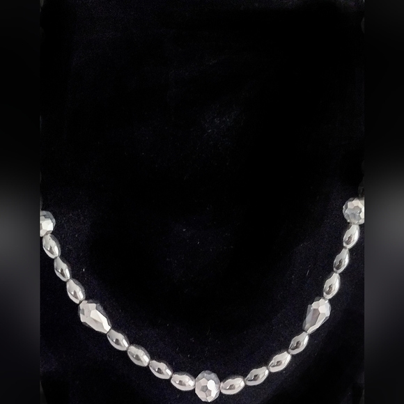 Ladies Handmade Silver/Hematite Necklace - Picture 4 of 4